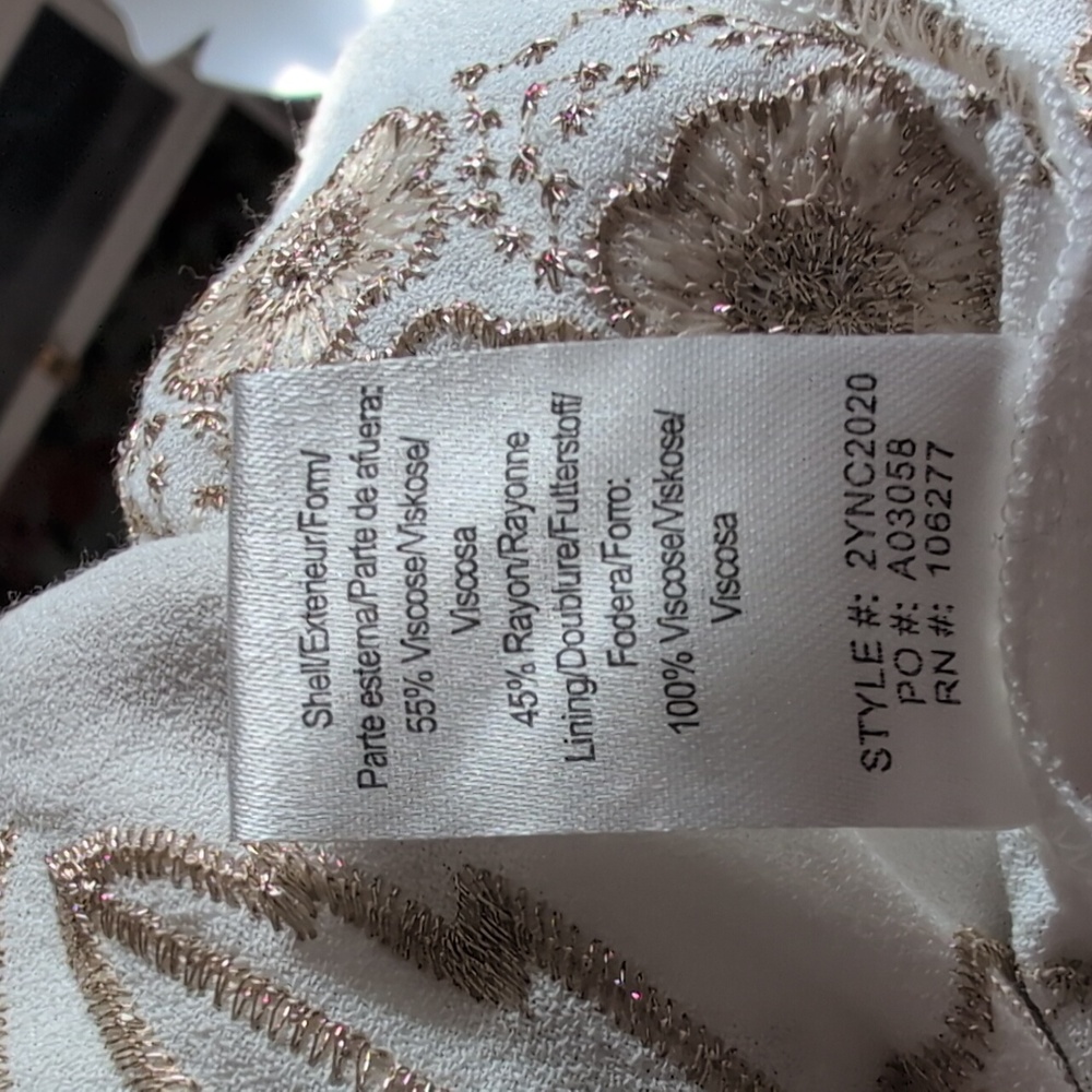 Hale Bob White Floral Embroidered Women's Top - Picture 10 of 10